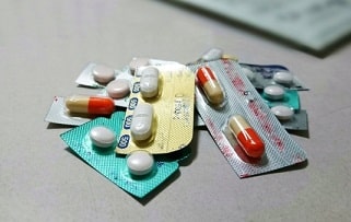 解熱鎮痛消炎薬（塩基性）